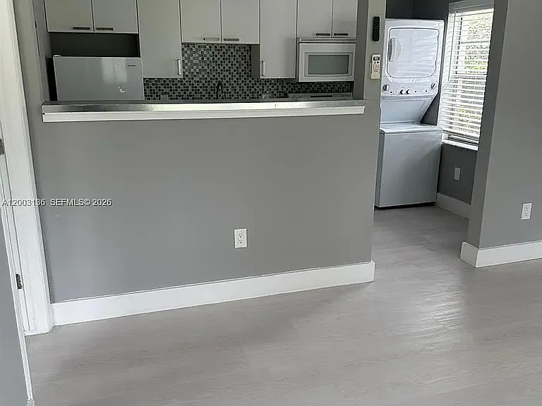 Anchor Bay Apartments — Photo 23