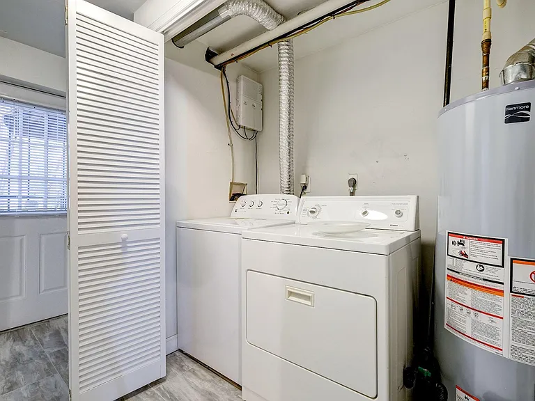 450 Randolph St NW — Photo 33