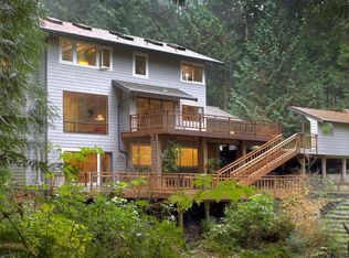 7040 Fletcher Bay Rd NE, Bainbridge Island, WA 98110