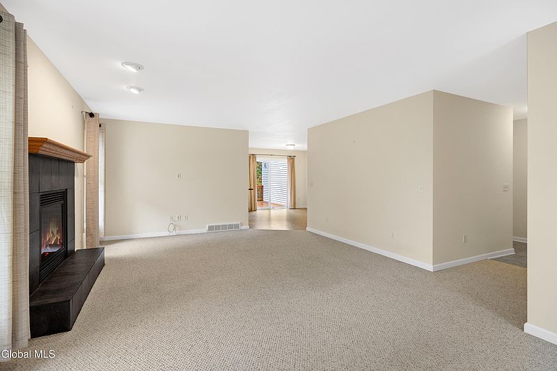 5th image of 7 Riccardi Lane