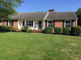 2803 W Cornwallis Dr, Greensboro, NC 27408