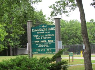 15 Crowley Dr, Old Saybrook, CT 06475