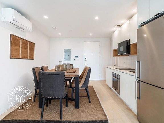 4th image of 280 Meeker Ave #502