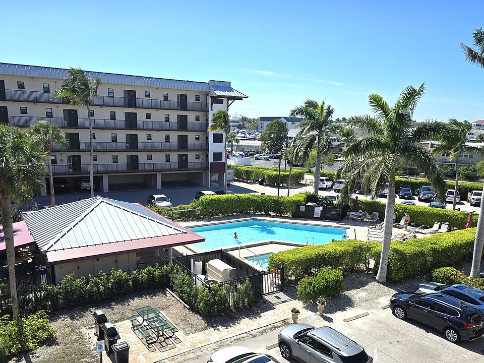 1st image of 803 River Point Dr #B305