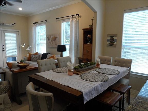 5th image of 3602 Woodland Ln