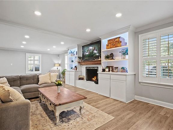 5th image of 227 Cheron Dr
