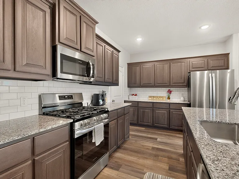 3531 Columbus St — Photo 14