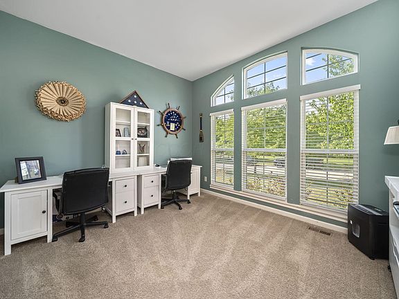 3rd image of 6298 Fox Hollow Dr