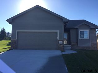 5404 N 134th St, Omaha, NE 68164