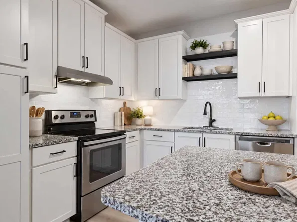Artisan Station Apartments
