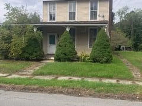 64 Broad St, Montgomery, PA 17752