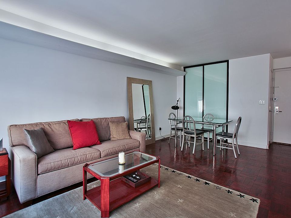 2nd image of 55 E 9th St APT 7C