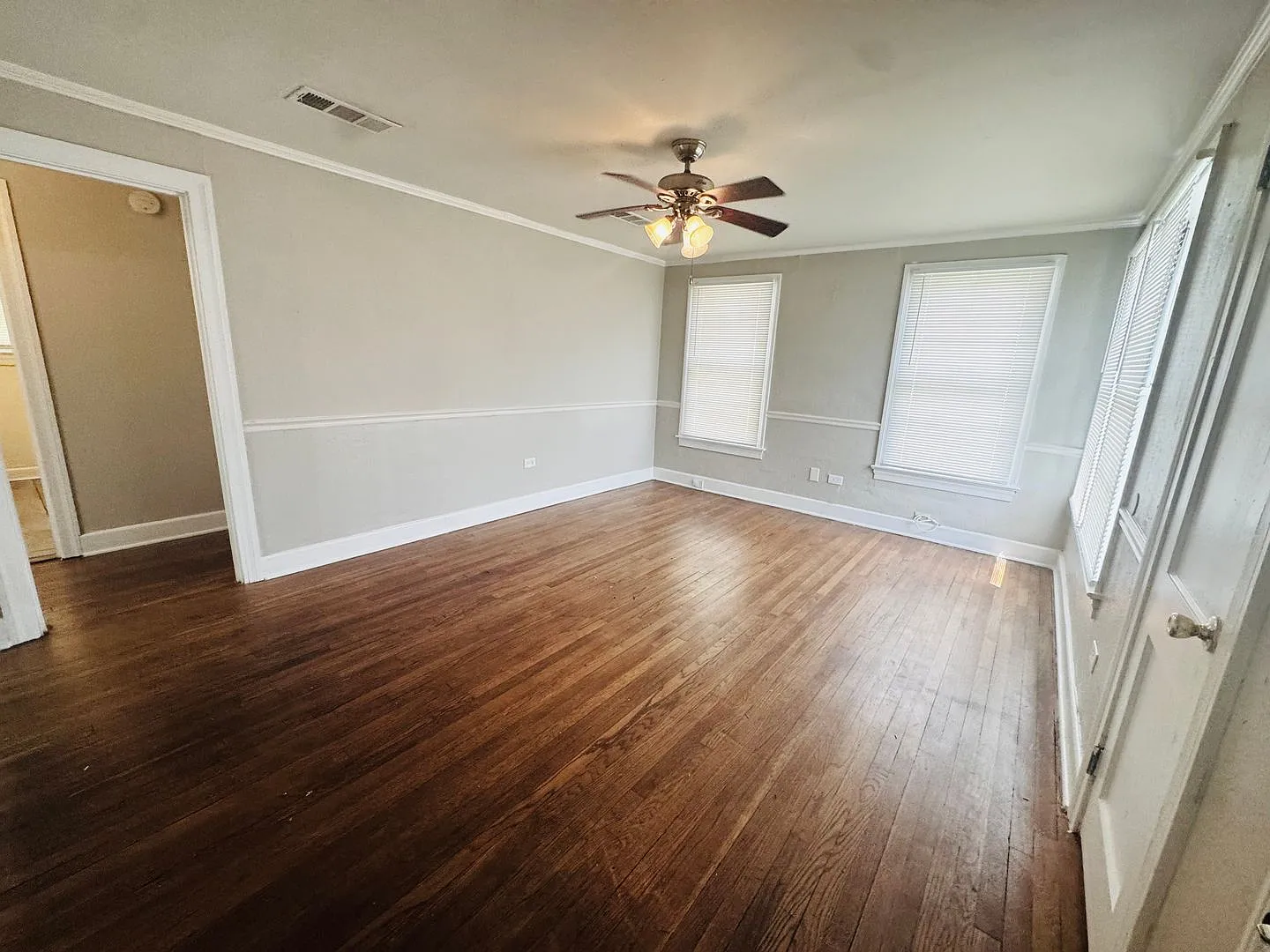 3047 Evangeline Street (2 Bed/1 Bath) — Photo 3