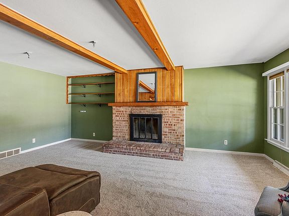 3rd image of 7873 N Edgeworth DRIVE