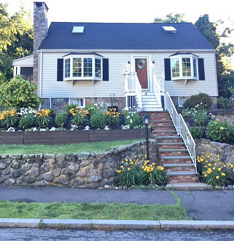 1st image of 17 Belleaire Ave
