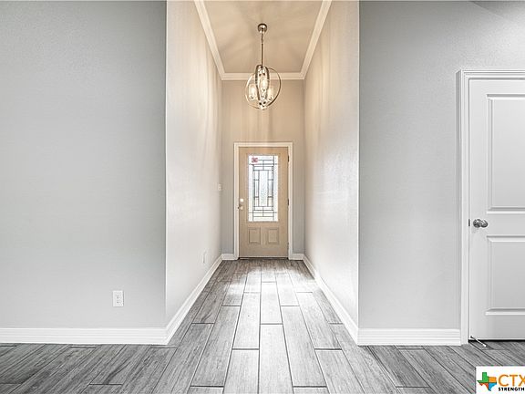 2nd image of 108 Chantry Ln