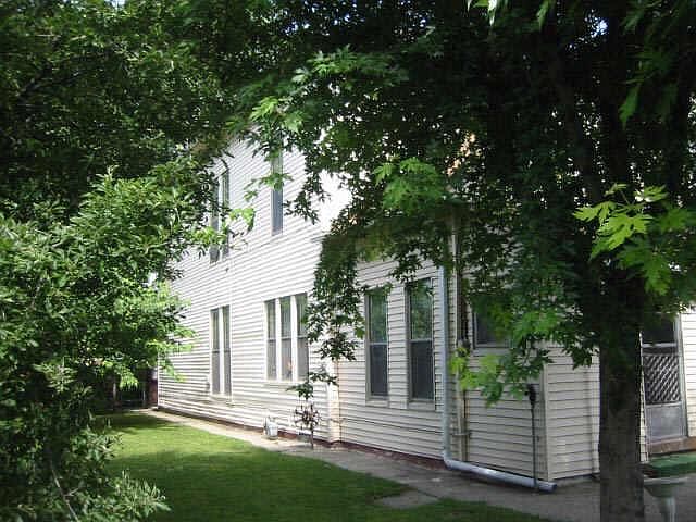 2nd image of 1215 S Union St