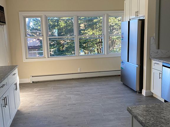 5th image of 548 Westview Ave Floor 1