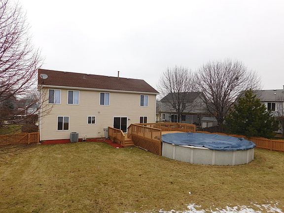 2nd image of 612 Lakewood Farms Dr