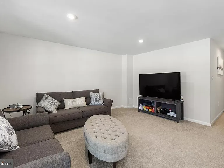 1305 Kohana Dr — Photo 11