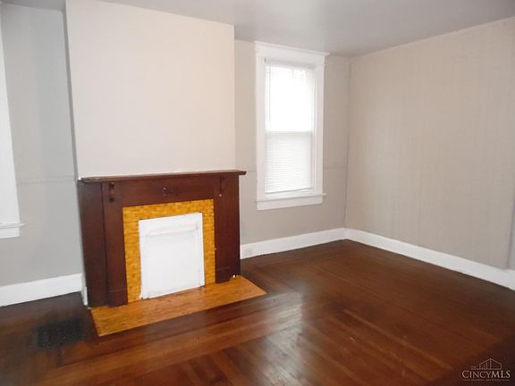 4th image of 283 Earnshaw Ave