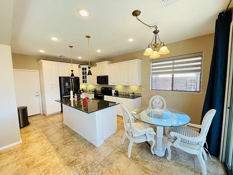 1393 E Martha Dr — Photo 15