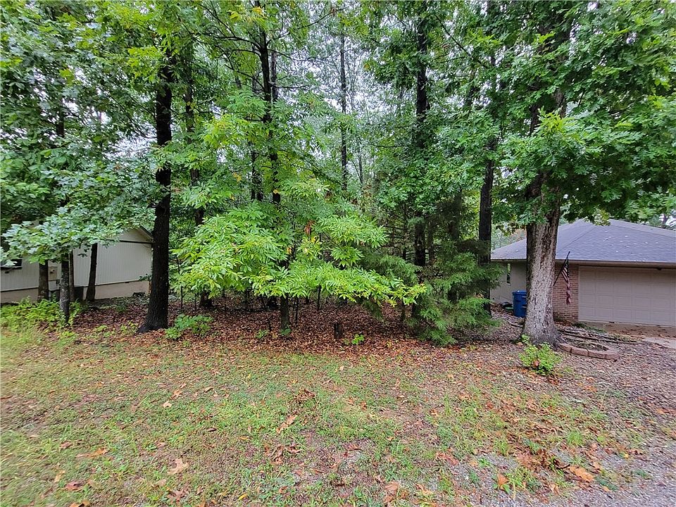 1st image of 10 Shanklin Dr