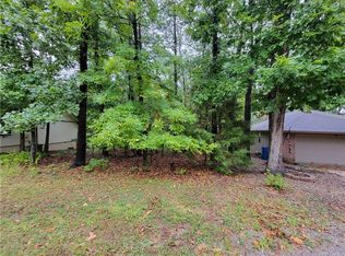 10 Shanklin Dr, Bella Vista, AR 72715