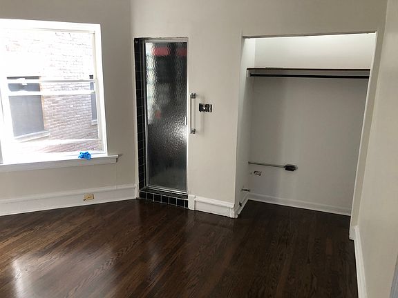 5th image of 5730 N Winthrop Ave APT 3S