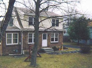 153 Dunsbach Ferry Rd, Cohoes, NY 12047