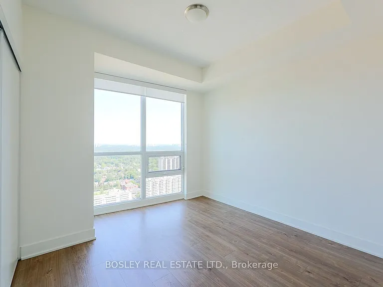 30 Roehampton Ave #3403 — Photo 19