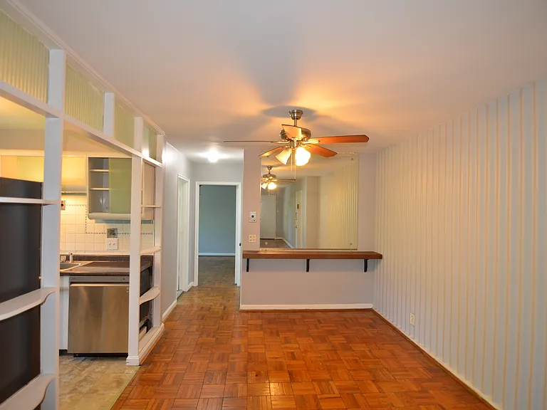 4028 Ledgewood Dr — Photo 8