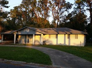 3234 Lakeside Dr, Brunswick, GA 31520