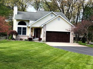 5014 Onway Dr, Ottawa Lake, MI 49267