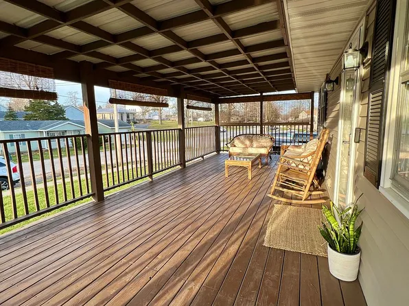 406 E Newton St, Heyworth, IL 61745