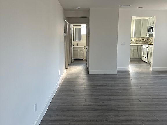 2nd image of 13457 Herron St