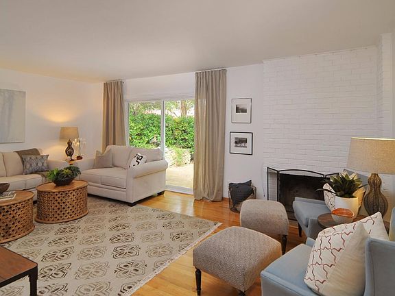 5th image of 165 Ivy Hill Way