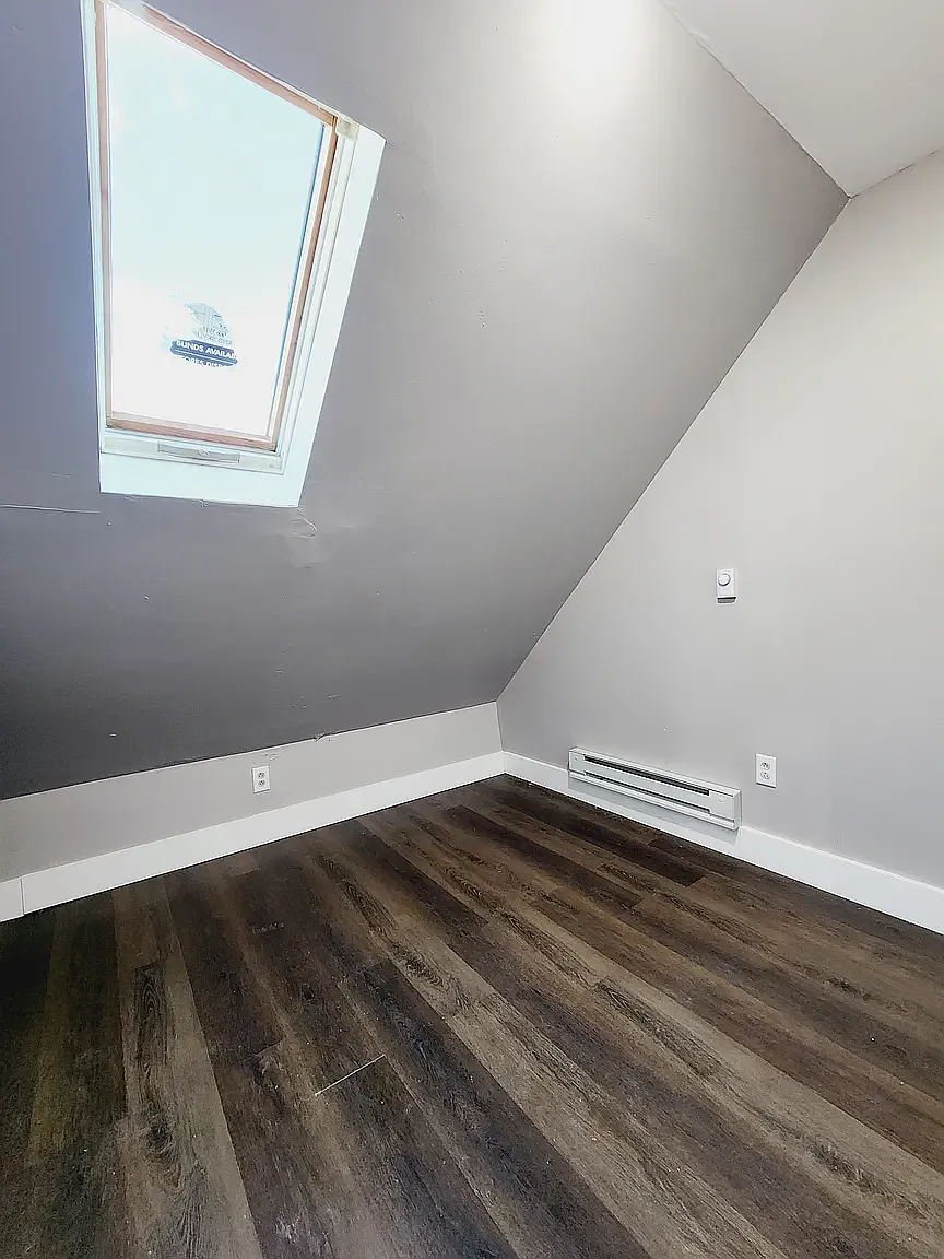 2 bed, 800 sqft, $1,699 — Photo 2