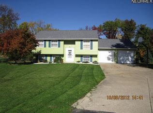 1061 Valewood Ct, Painesville, OH 44077