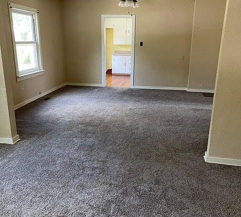 3rd image of 408 S Date St