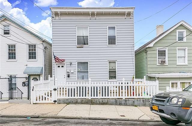 1st image of 238 Sommerville Pl