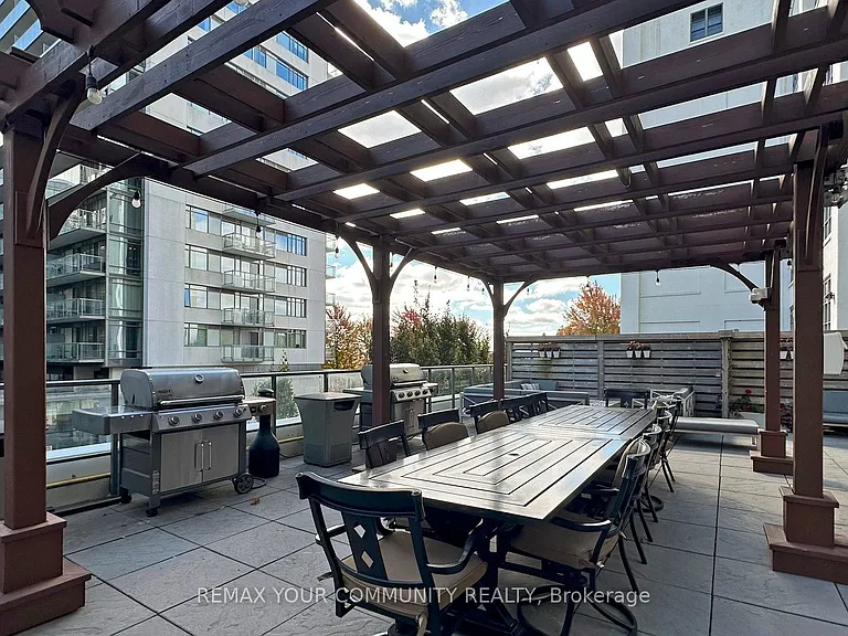 637 Lake Shore Blvd W #504 — Photo 32