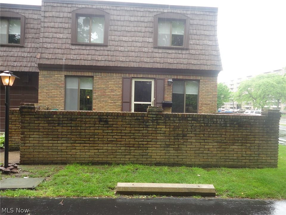 1st image of 9270 N Church Dr Unit 7