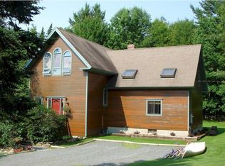 16 Woodthrush Acres Rd, Whitefield, NH 03598