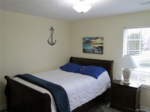 4th image of 3087 Westminster Dr