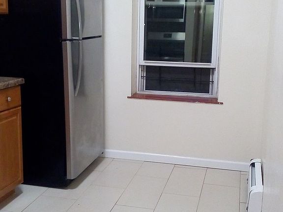 4th image of 122 Martense St #2