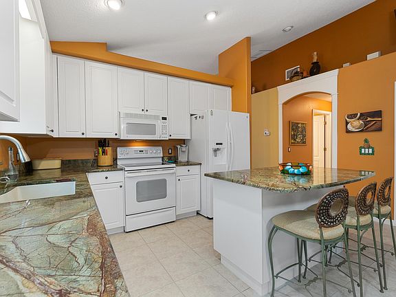 4th image of 3152 Grayson Dr