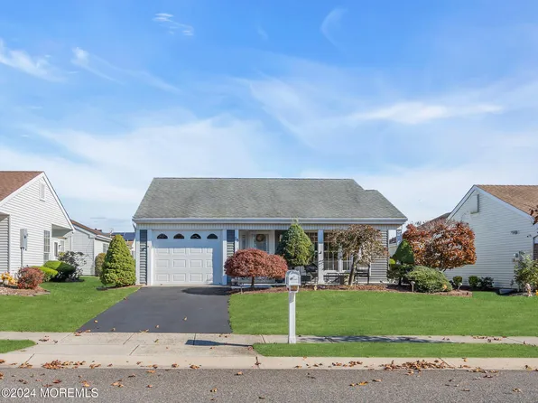 16 Mansfield Avenue, Manchester, NJ 08759