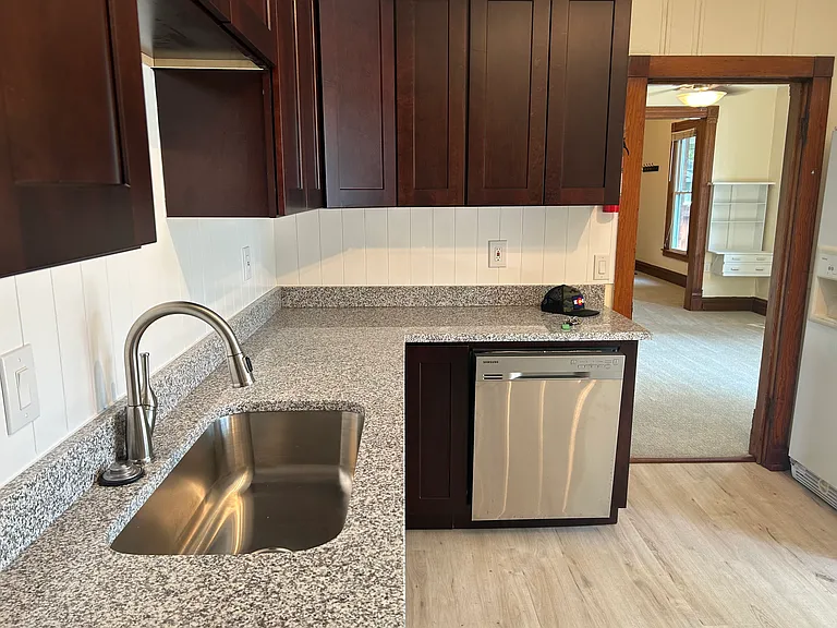 3923 Sheridan Blvd — Photo 9