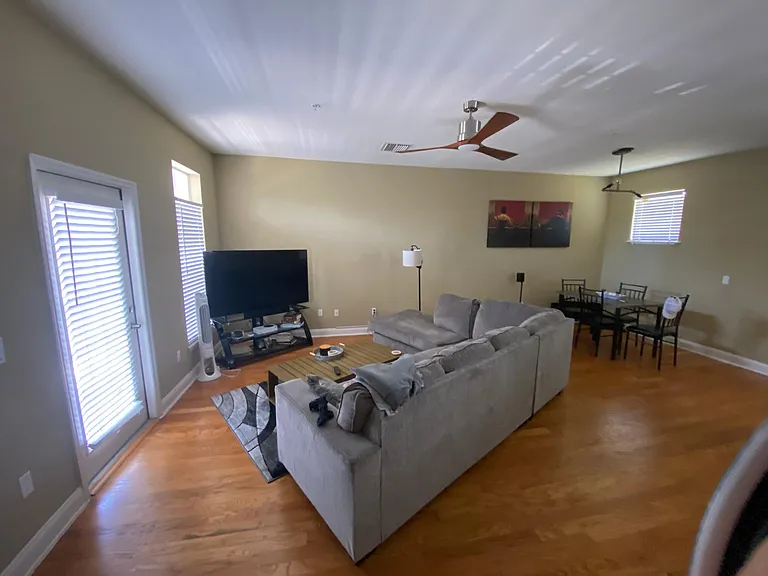 4505 Legacy Park Dr — Photo 8